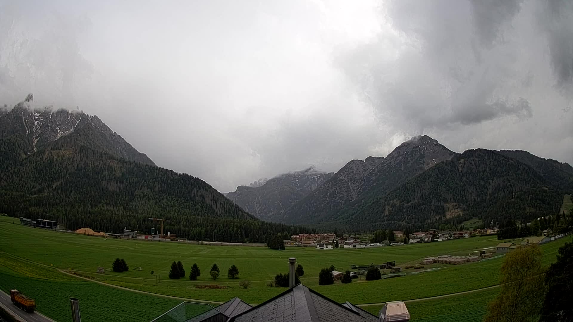 Webcam Toblach Dolomites – View from Hotel Rosengarten