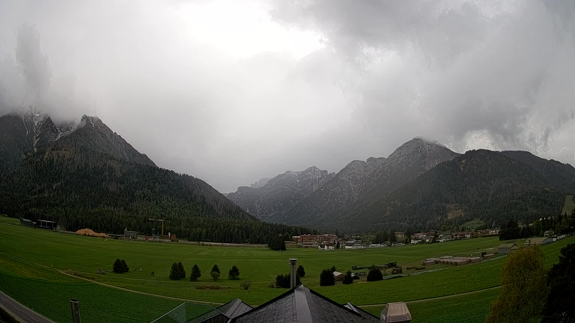 Webcam Toblach Dolomites – View from Hotel Rosengarten