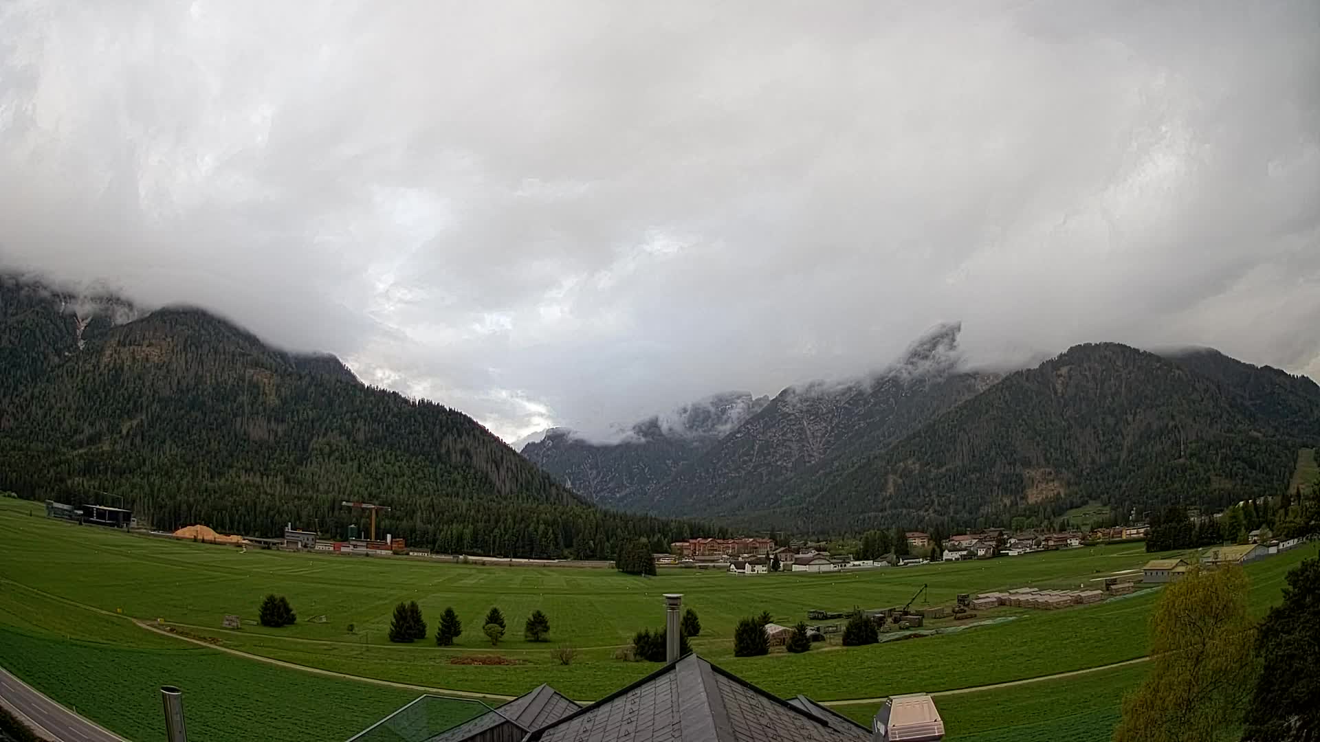 Webcam Toblach Dolomites – View from Hotel Rosengarten