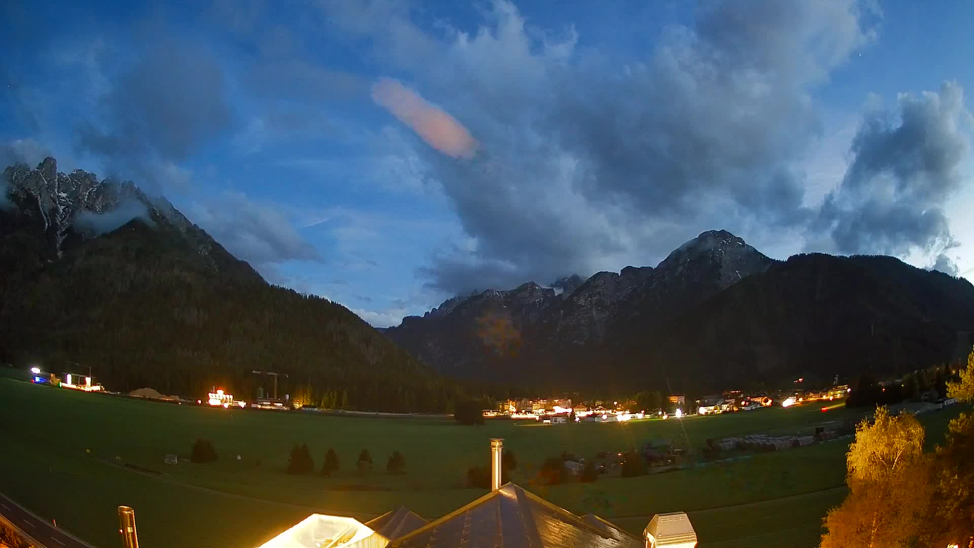 Webcam Toblach Dolomites – View from Hotel Rosengarten