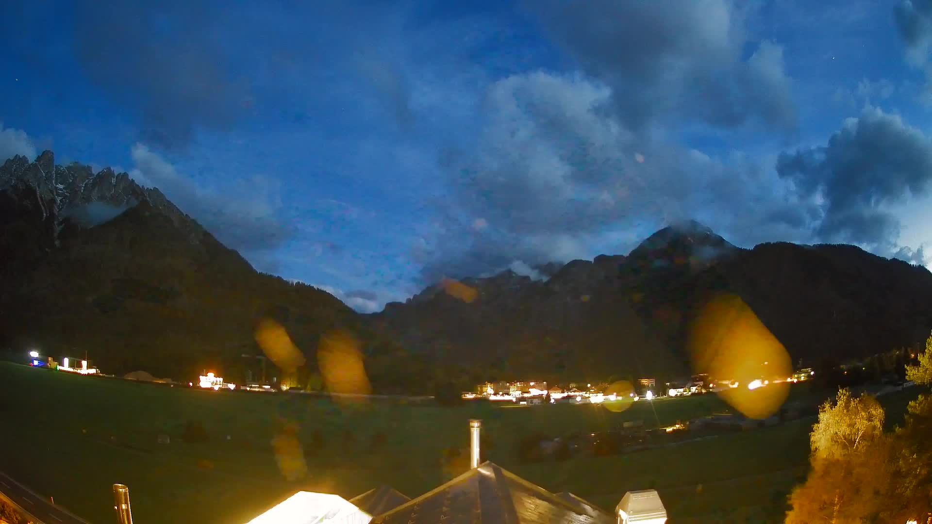 Webcam Toblach Dolomites – View from Hotel Rosengarten