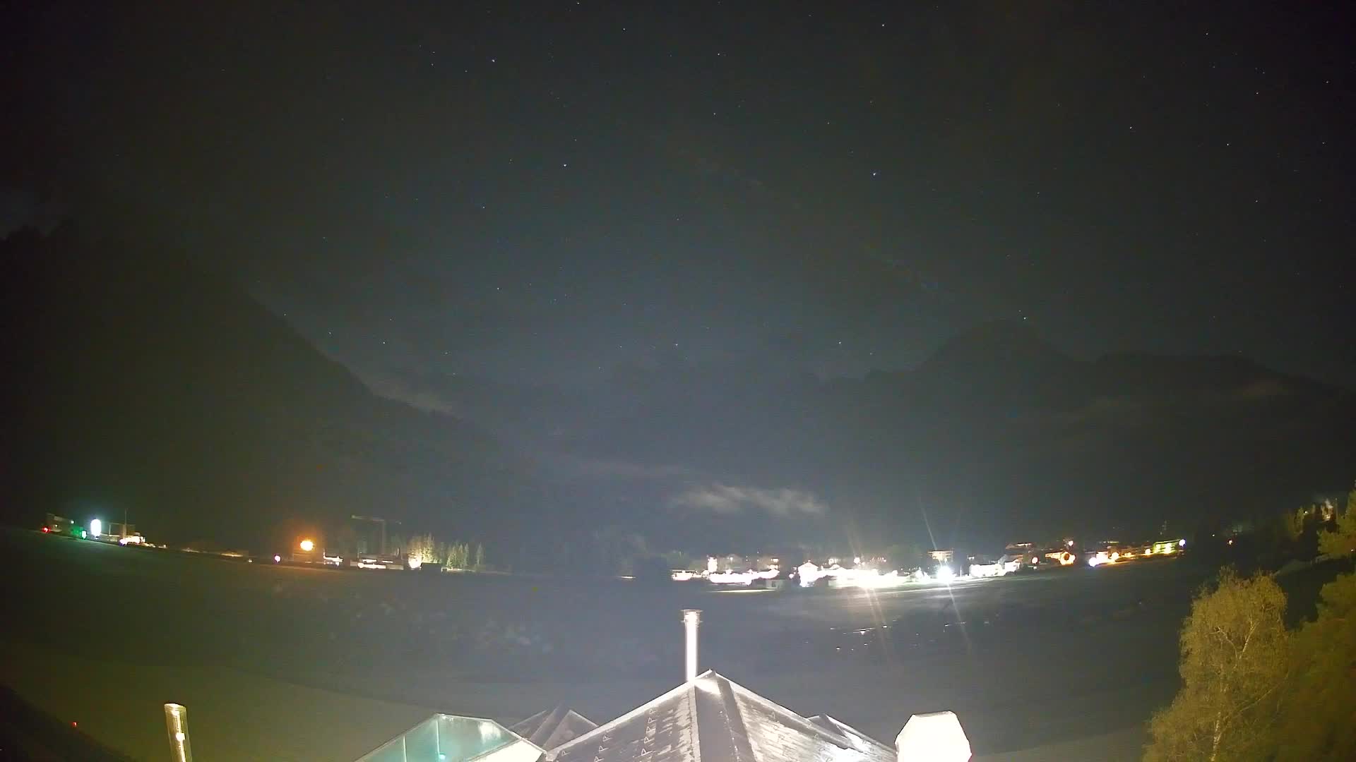 Web kamera Toblach Dolomiti – Pogled s Hotela Rosengarten
