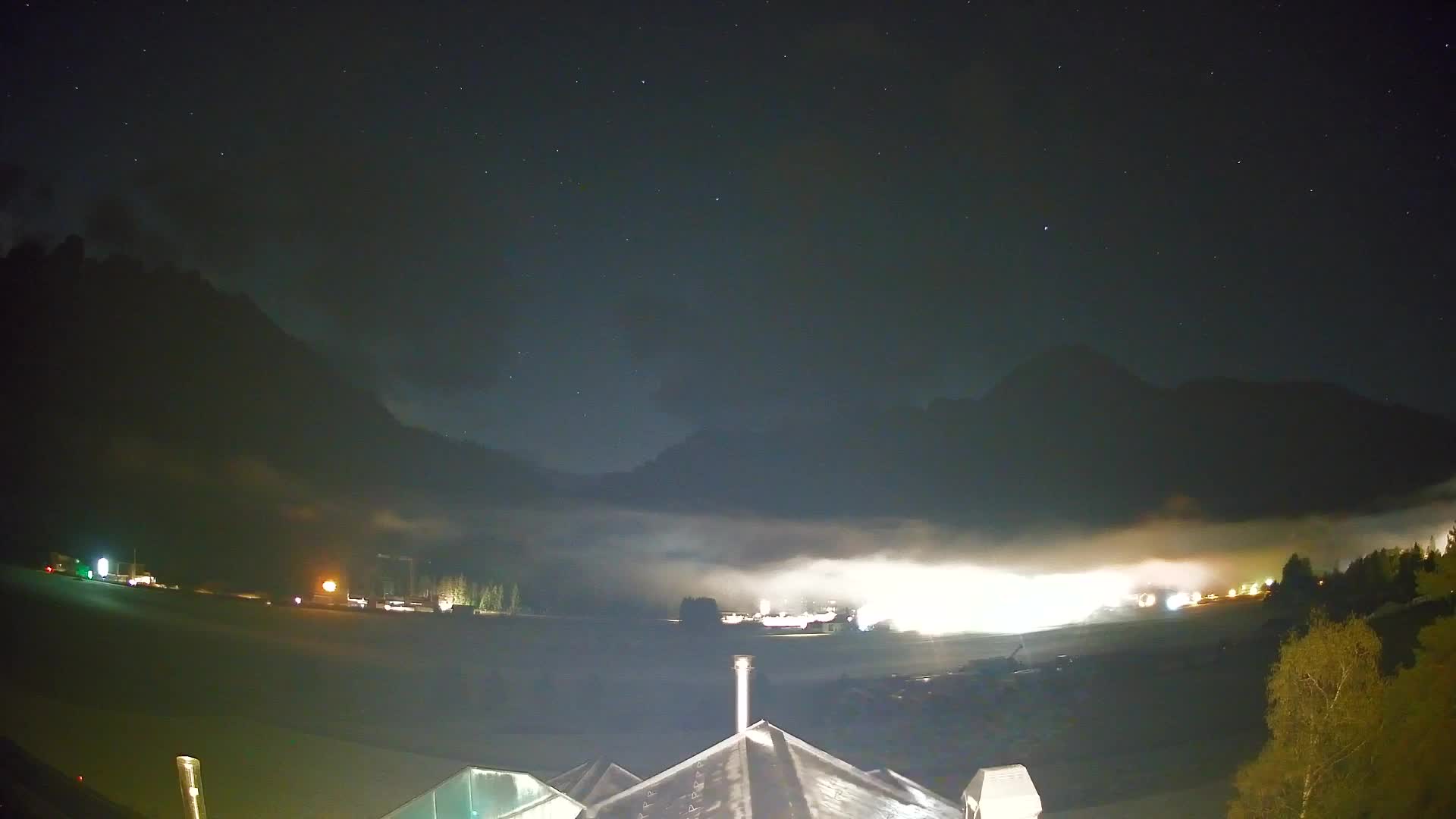 Web kamera Toblach Dolomiti – Pogled s Hotela Rosengarten