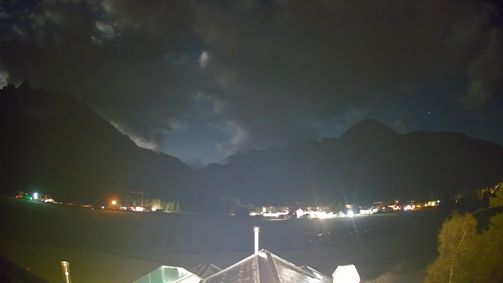 Webcam Toblach Dolomites – View from Hotel Rosengarten