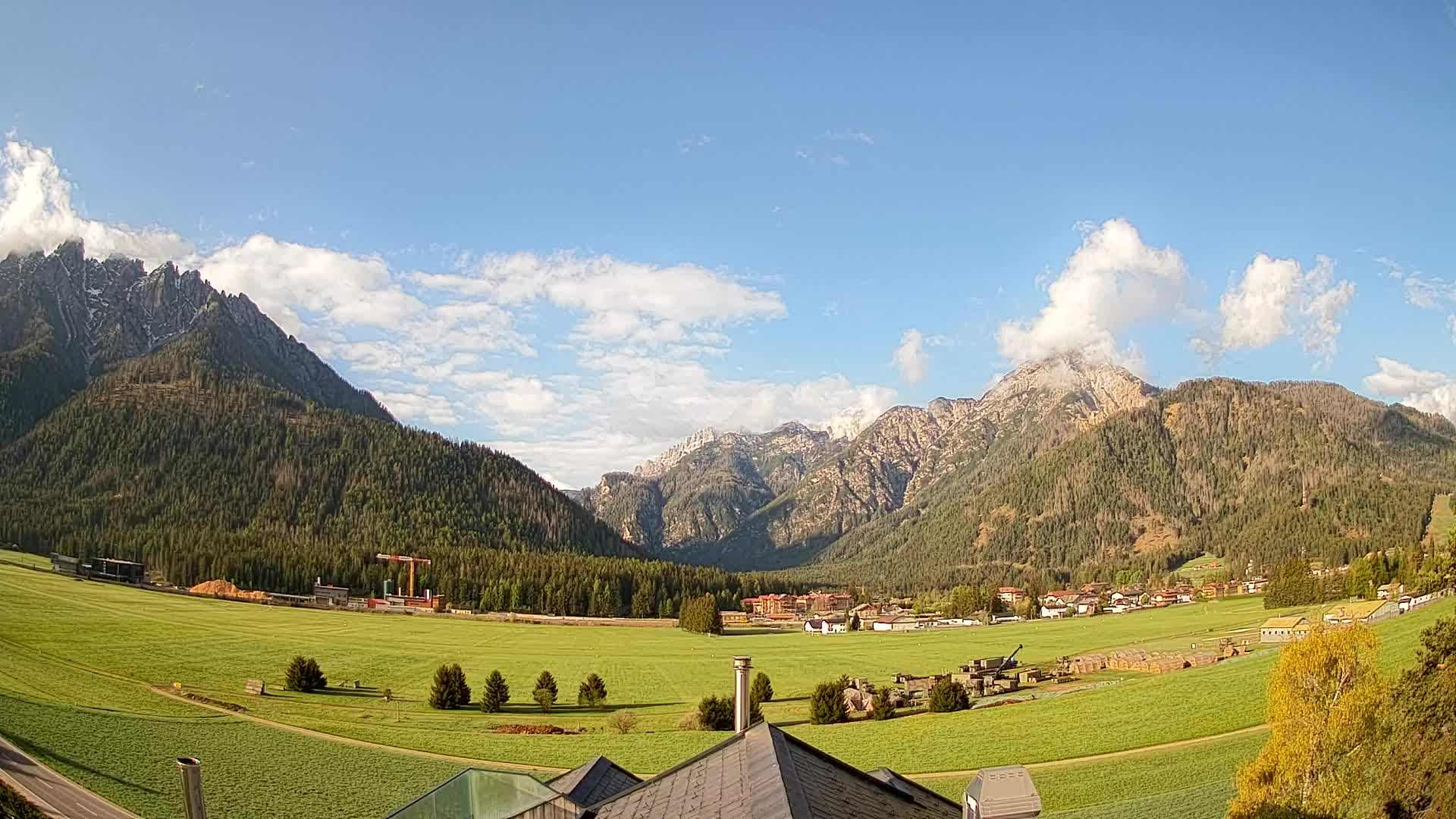 Webcam Toblach Dolomites – View from Hotel Rosengarten
