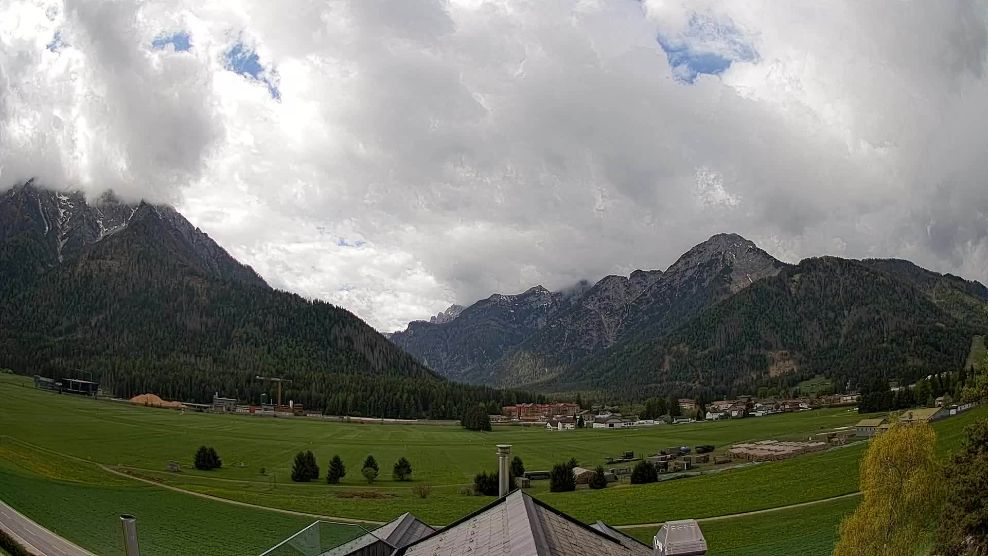Webcam Toblach Dolomites – View from Hotel Rosengarten