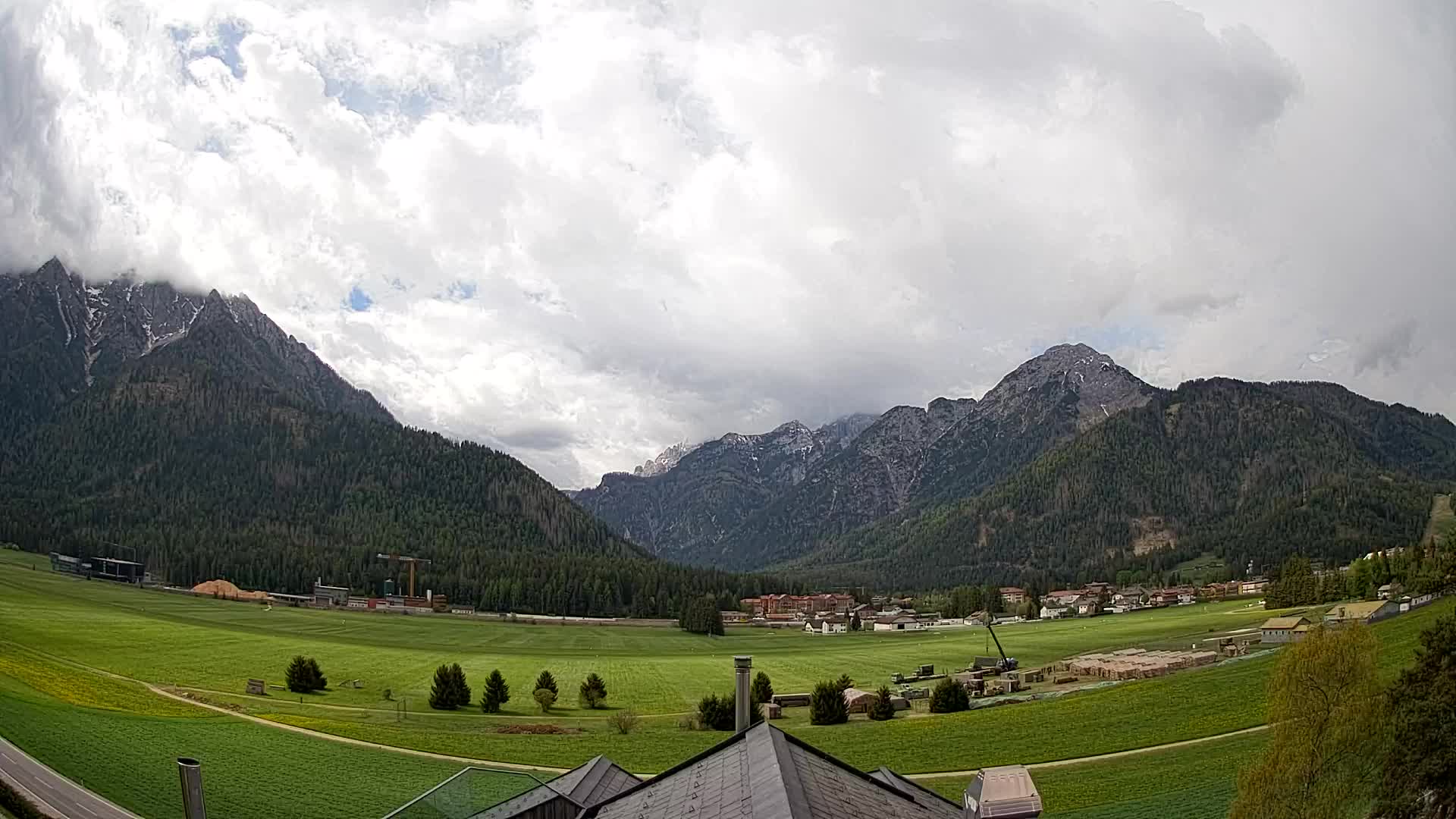 Webcam Toblach Dolomites – View from Hotel Rosengarten