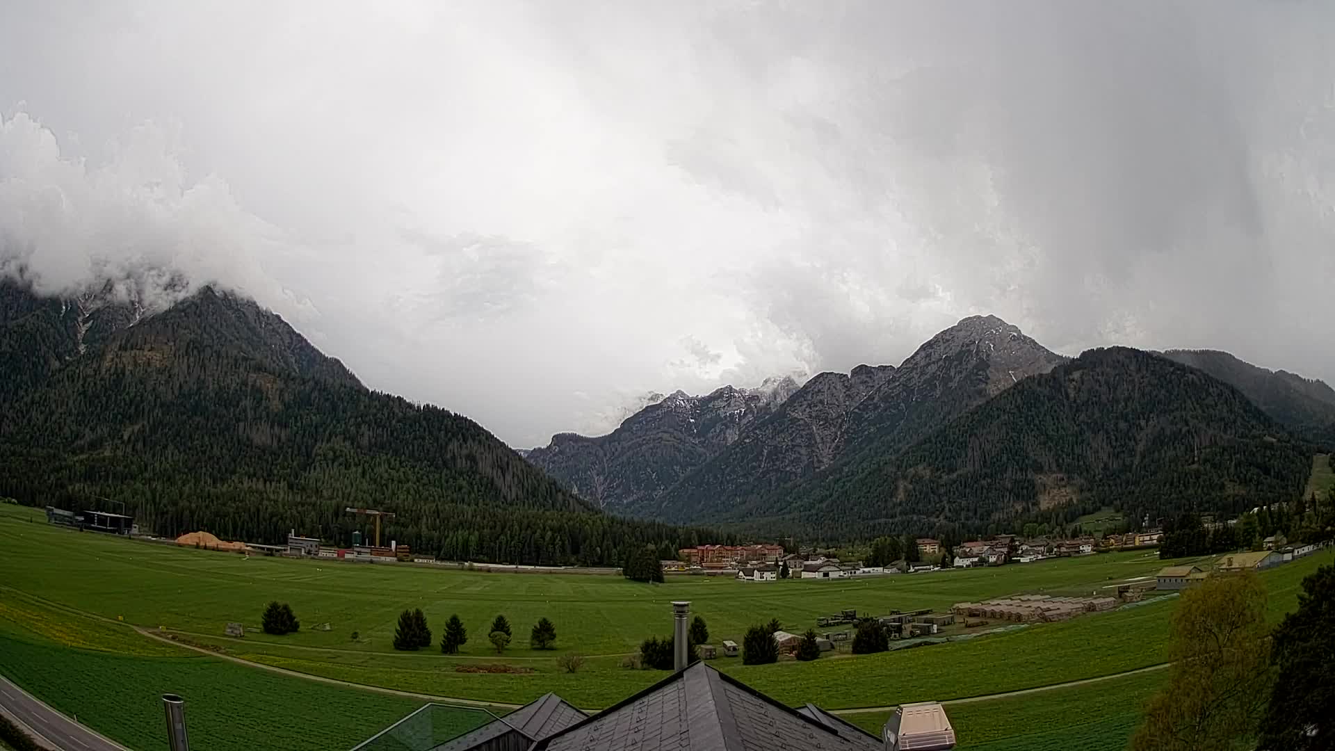 Webcam Toblach Dolomites – View from Hotel Rosengarten