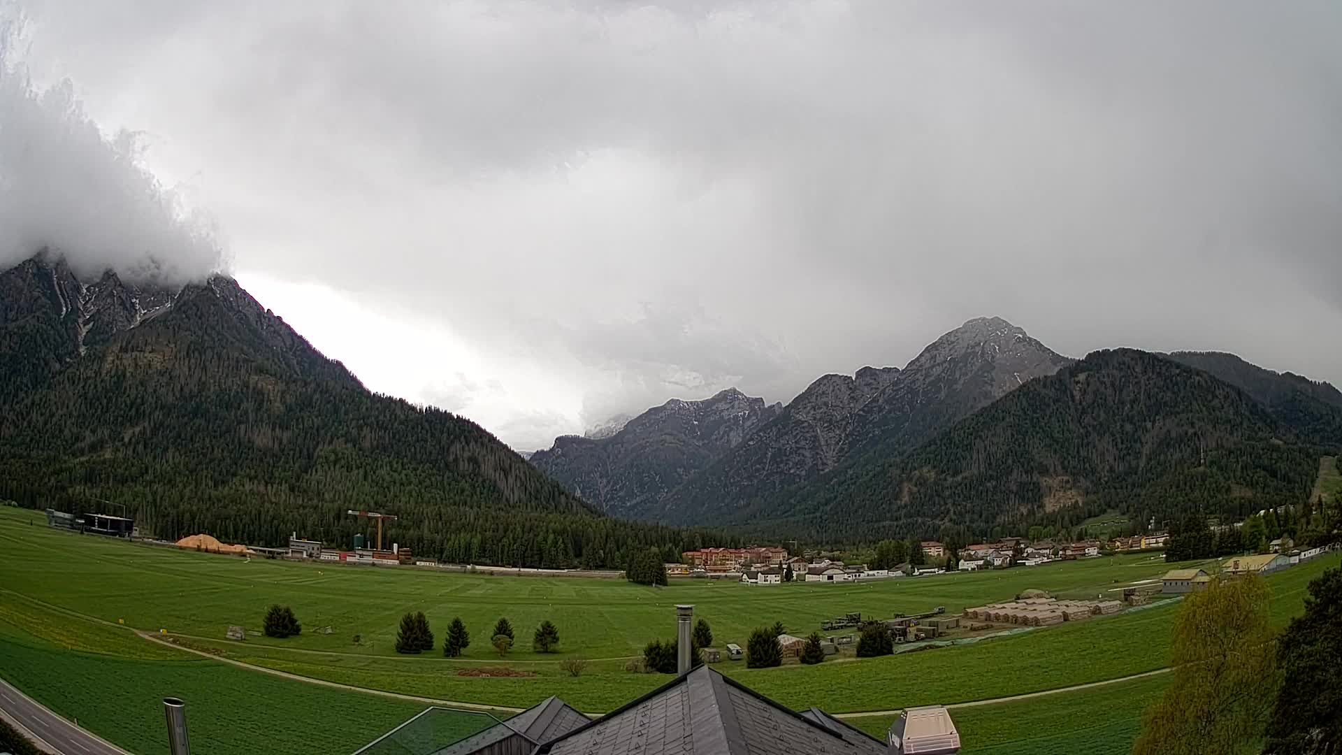 Webcam Toblach Dolomites – View from Hotel Rosengarten