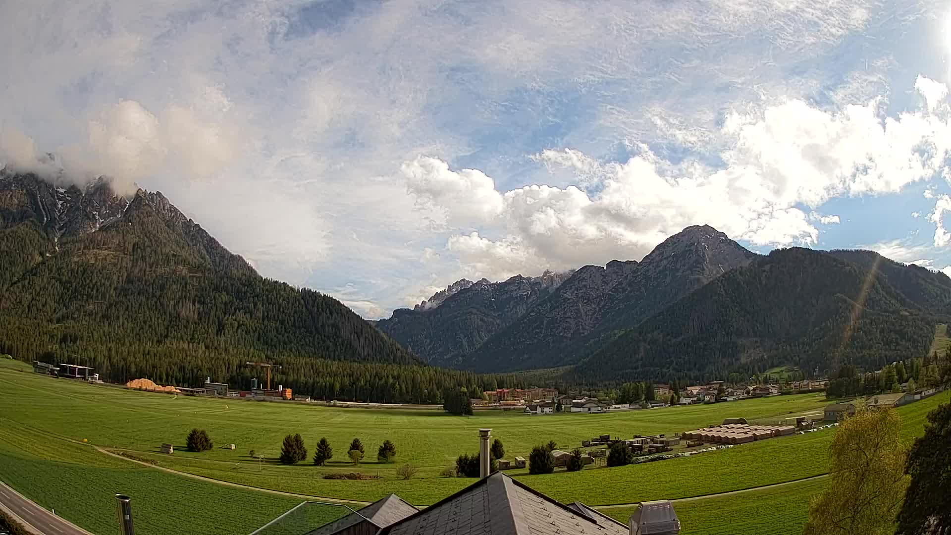 Webcam Toblach Dolomites – View from Hotel Rosengarten