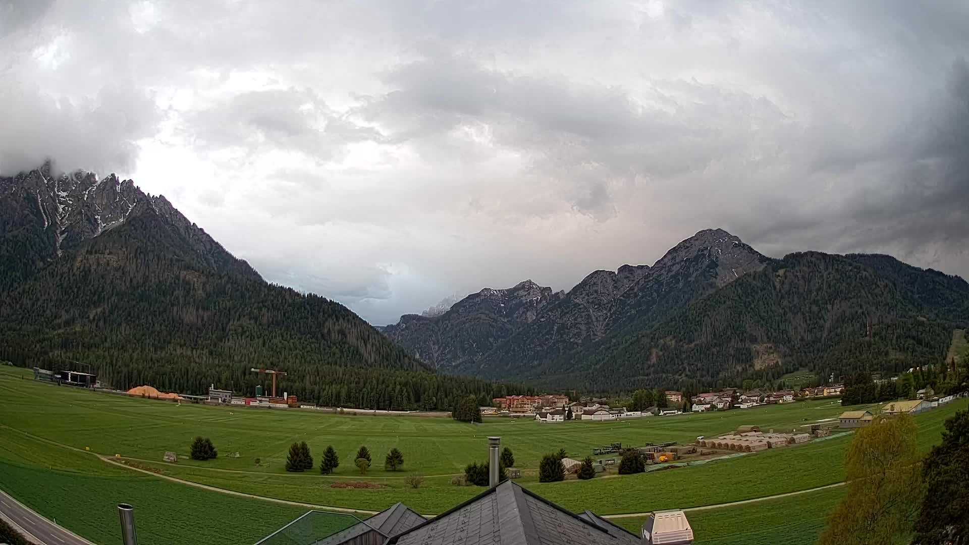 Webcam Toblach Dolomites – View from Hotel Rosengarten
