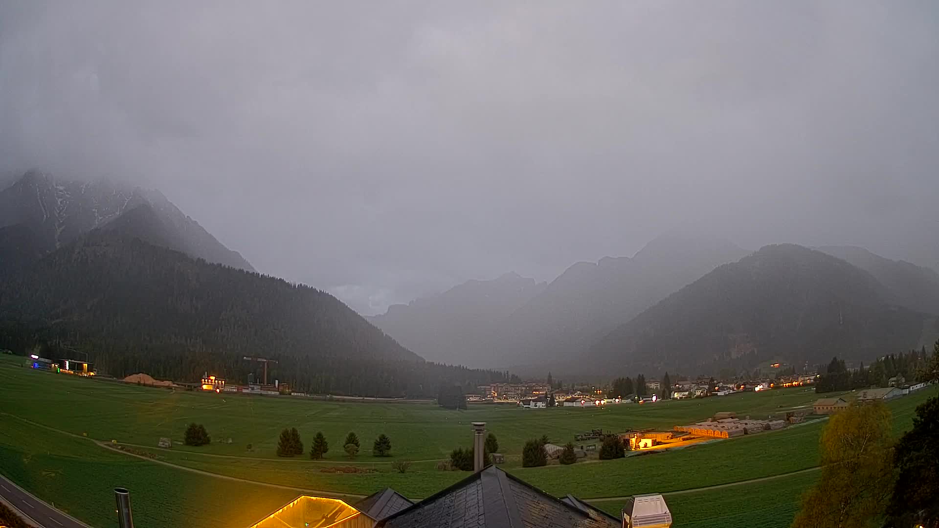Webcam Toblach Dolomites – View from Hotel Rosengarten