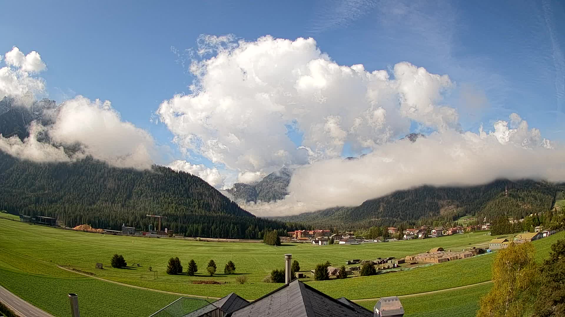 Webcam Toblach Dolomites – View from Hotel Rosengarten