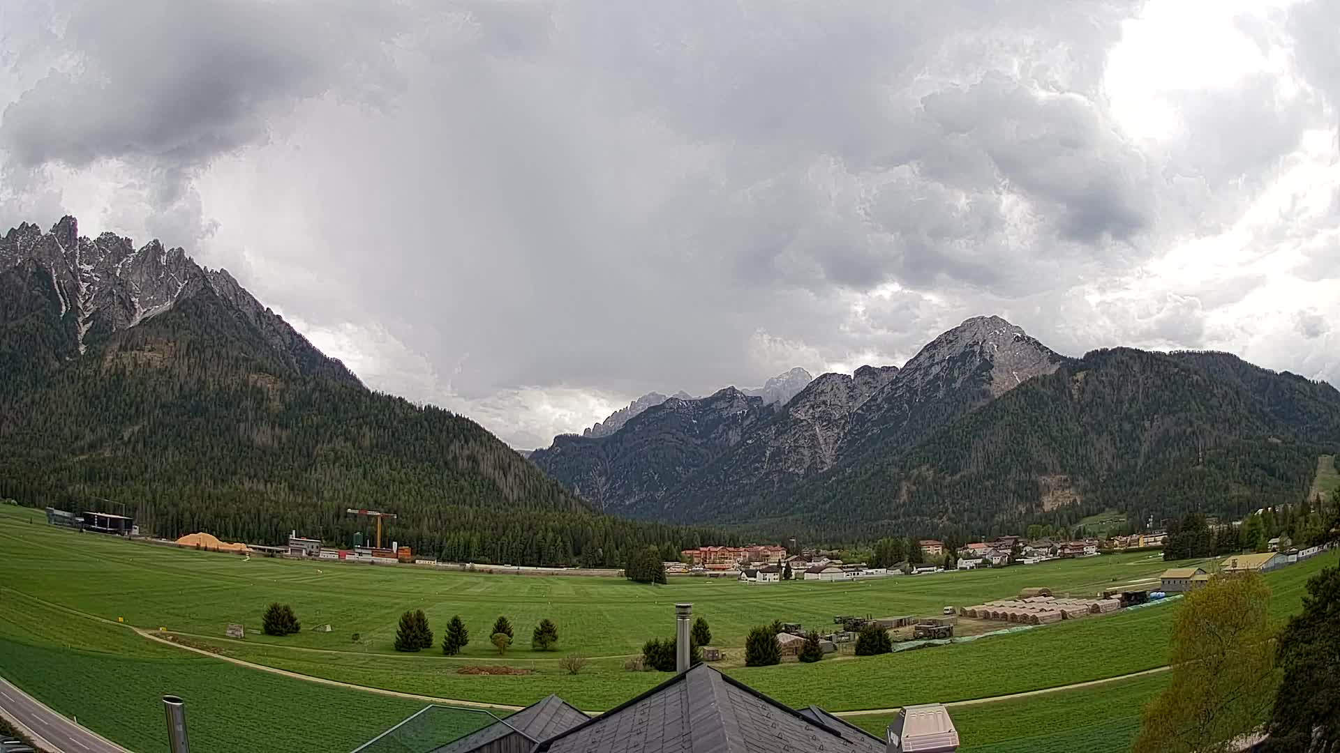 Webcam Dobbiaco Dolomiti – Vista dall’Hotel Rosengarten