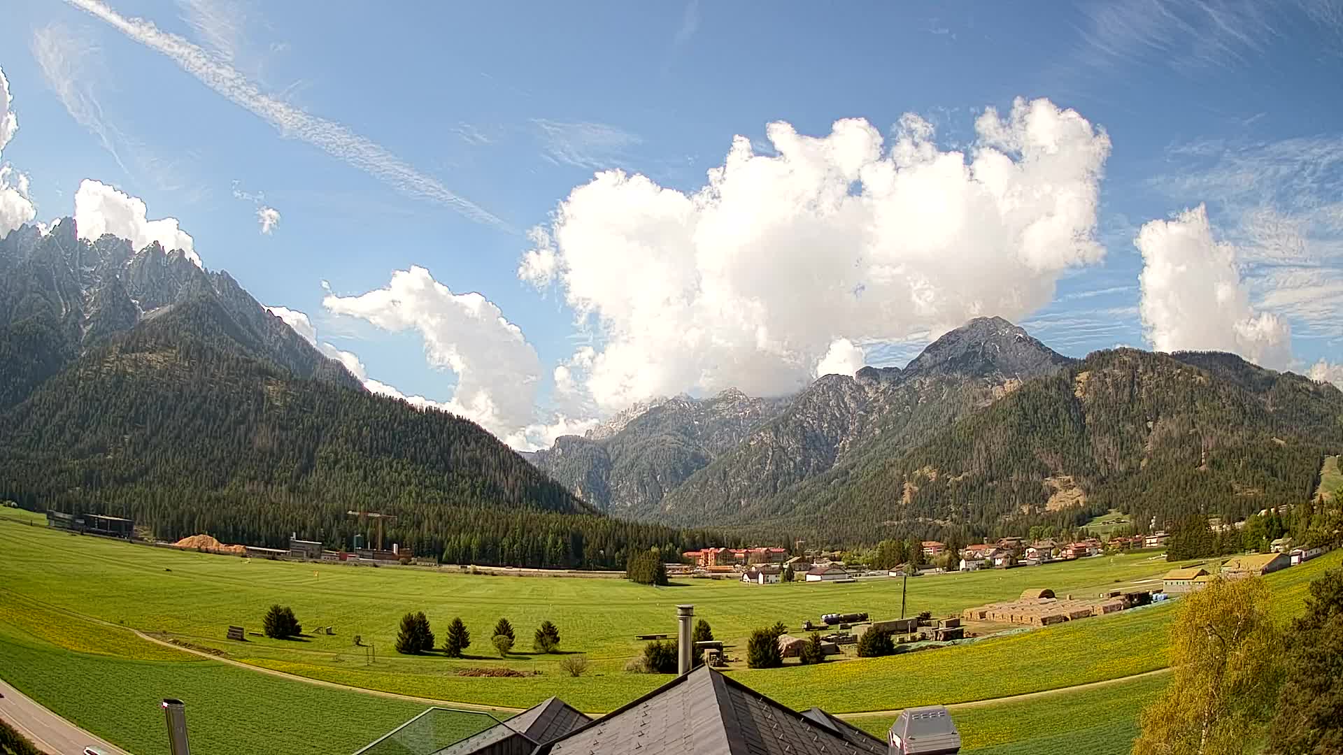 Spletna kamera Toblach Dolomiti – Pogled iz hotela Rosengarten