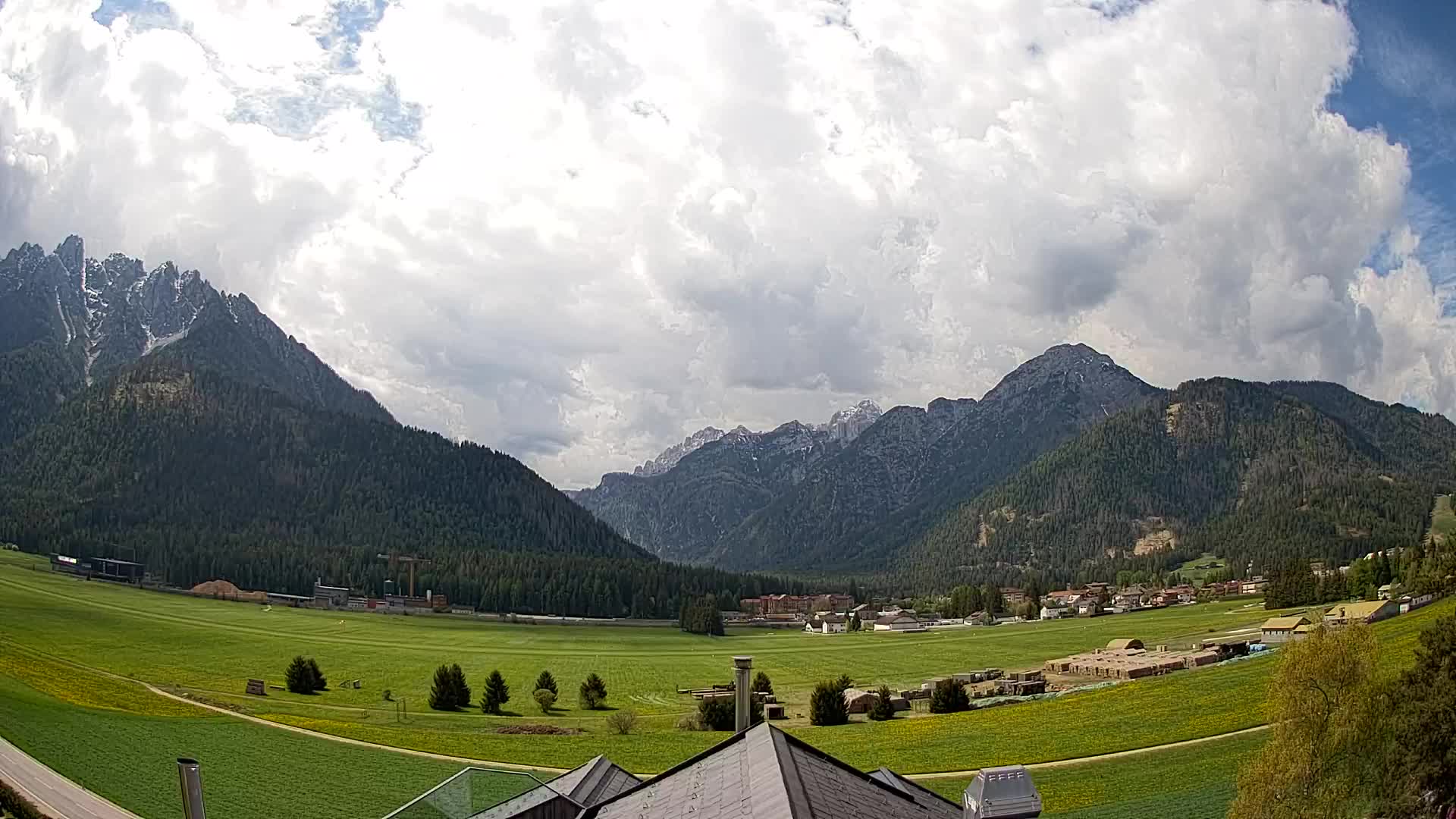 Webcam Toblach Dolomites – View from Hotel Rosengarten