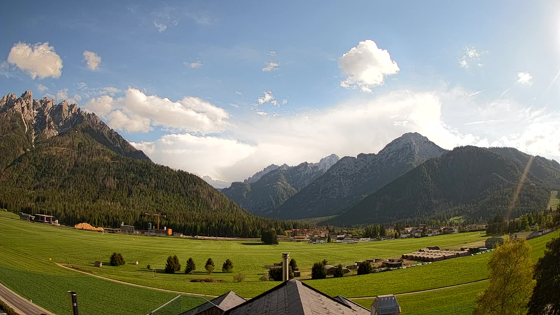 Webcam Toblach Dolomites – View from Hotel Rosengarten