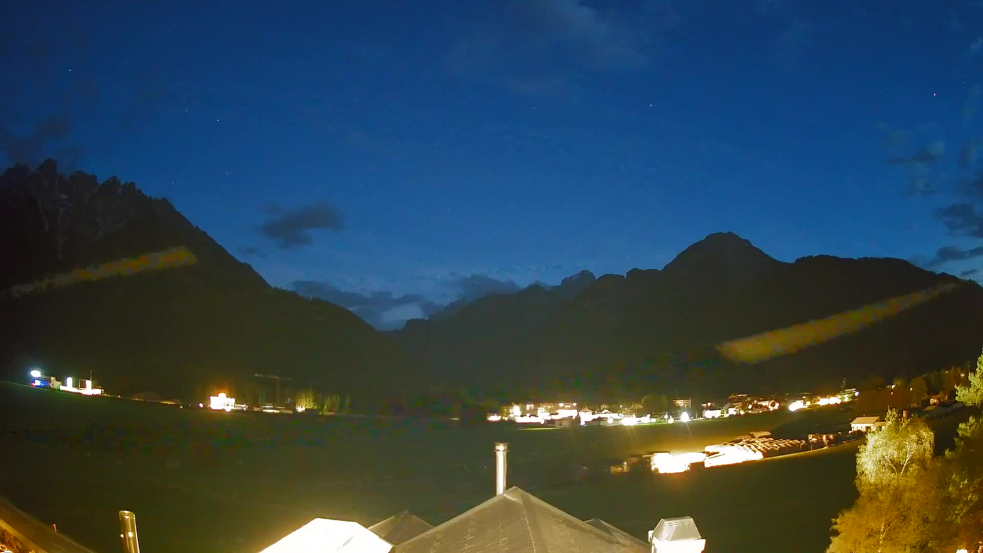 Spletna kamera Toblach Dolomiti – Pogled iz hotela Rosengarten
