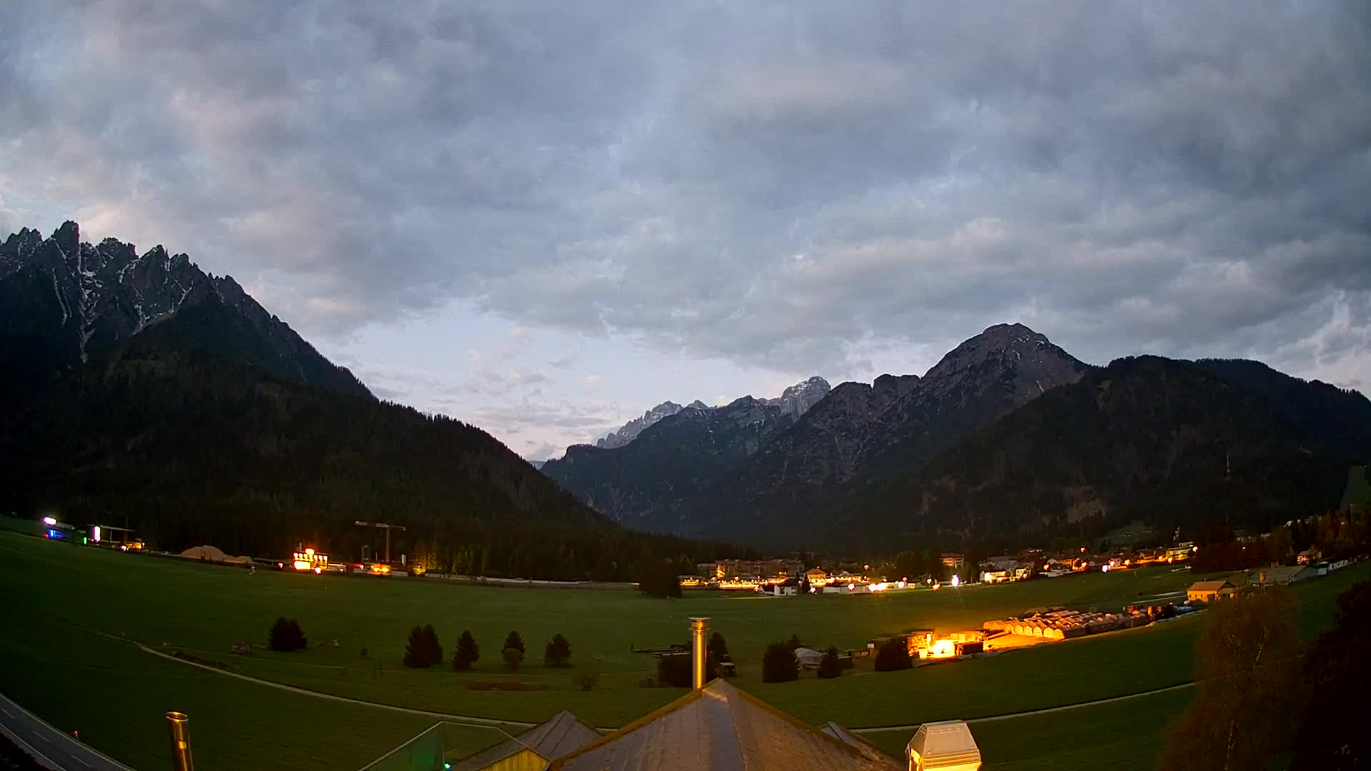 Webcam Toblach Dolomites – View from Hotel Rosengarten