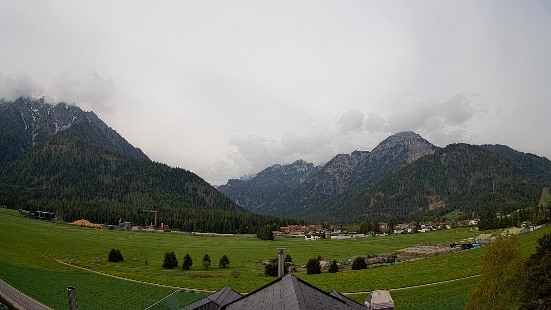 Webcam Toblach Dolomites – View from Hotel Rosengarten