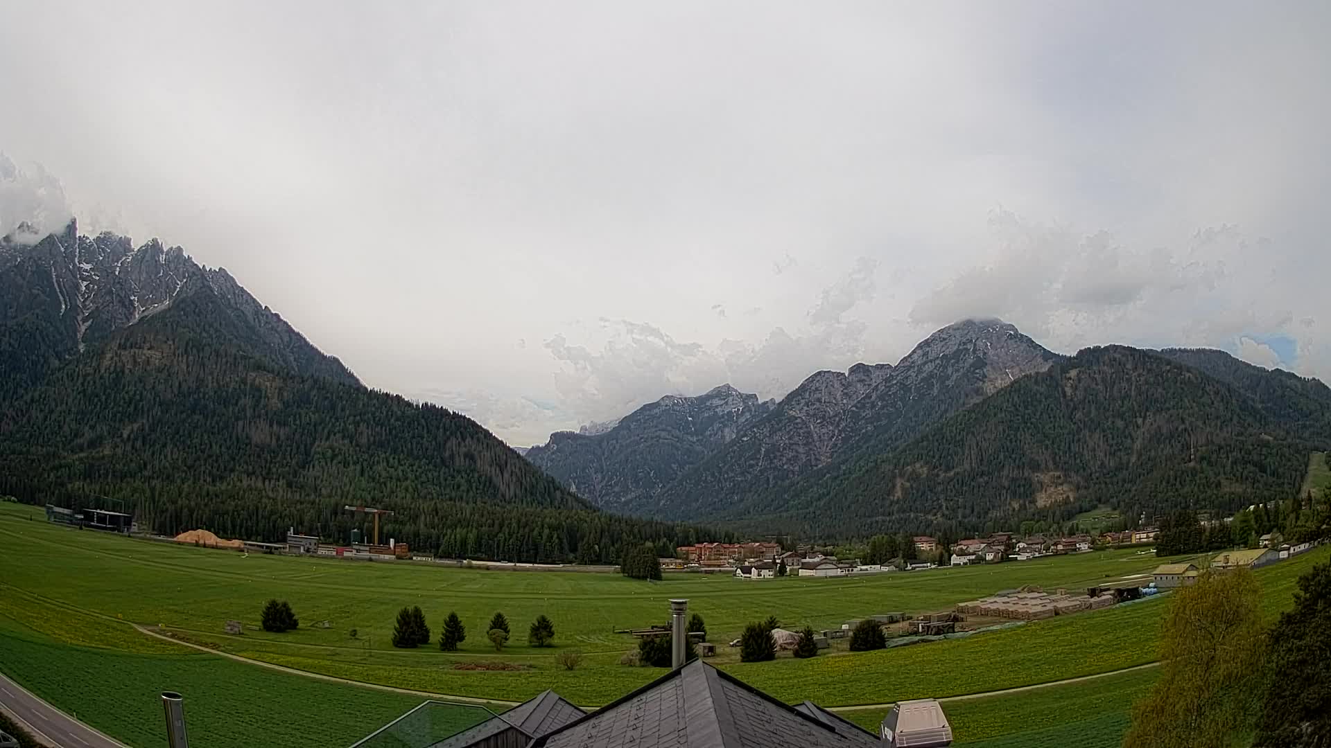 Webcam Toblach Dolomites – View from Hotel Rosengarten