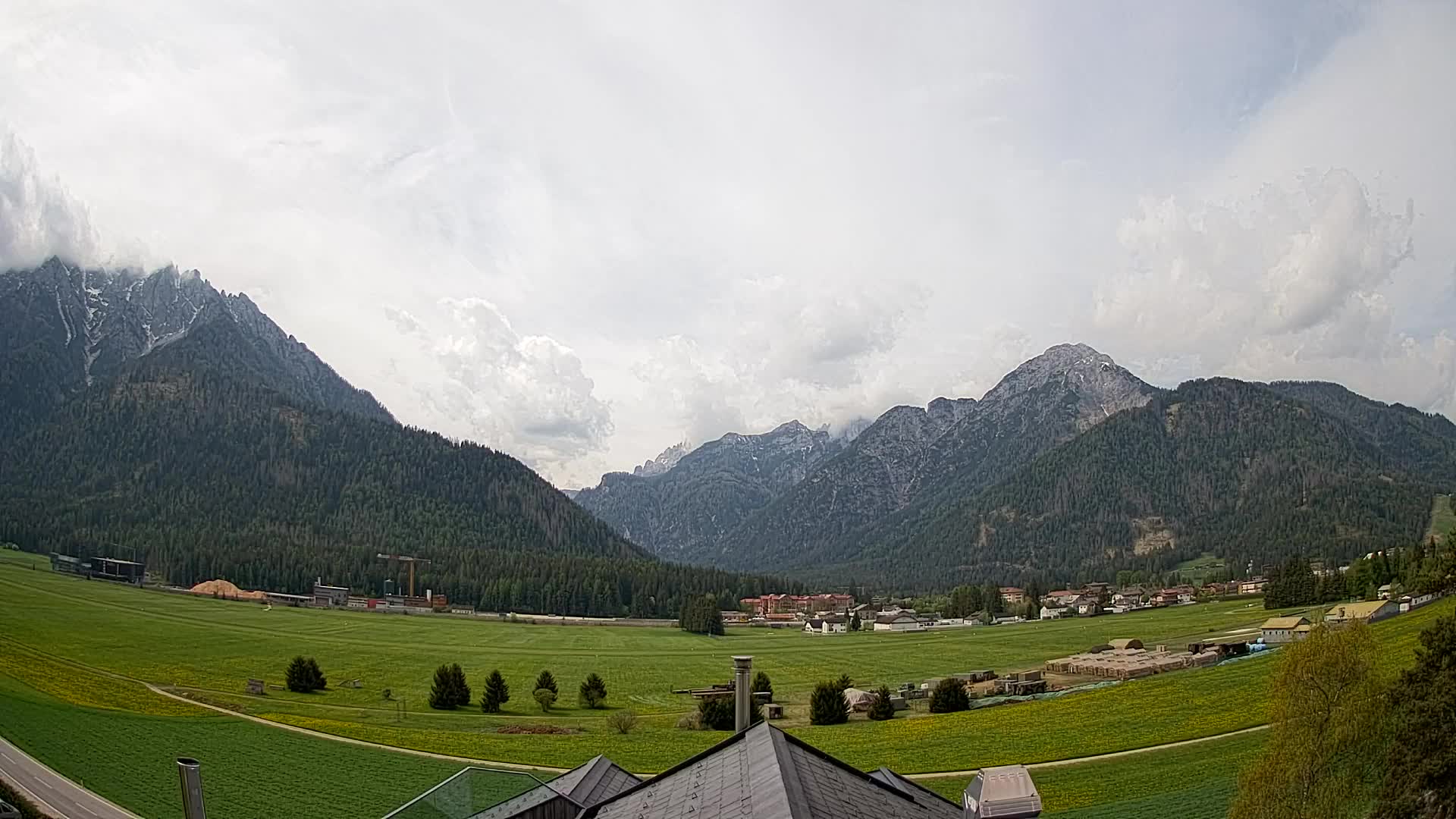 Webcam Toblach Dolomites – View from Hotel Rosengarten
