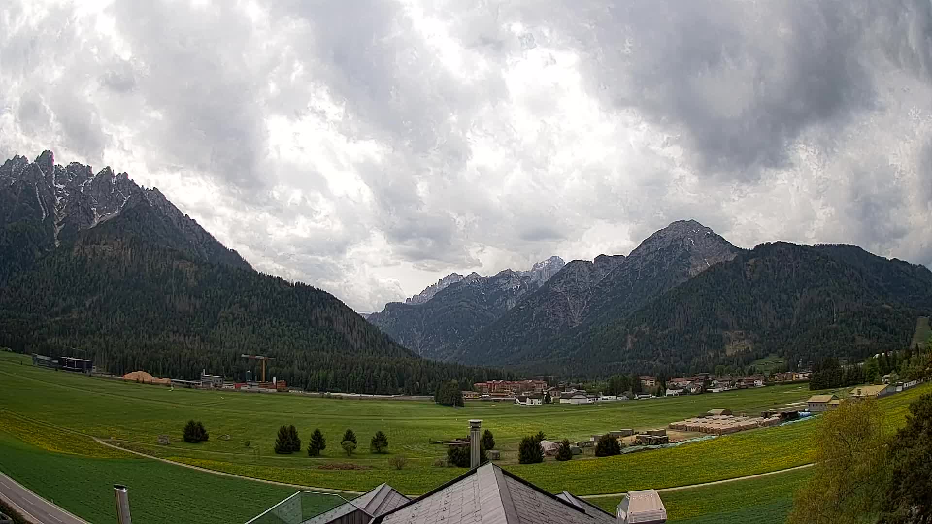 Webcam Toblach Dolomites – View from Hotel Rosengarten