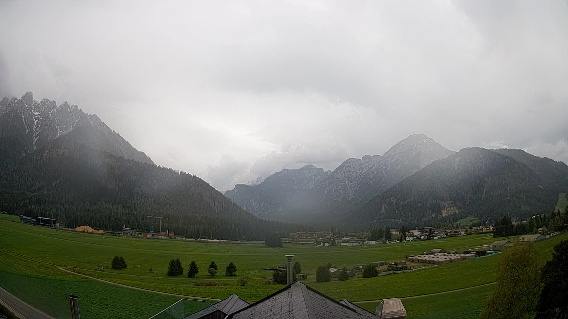 Webcam Toblach Dolomites – View from Hotel Rosengarten