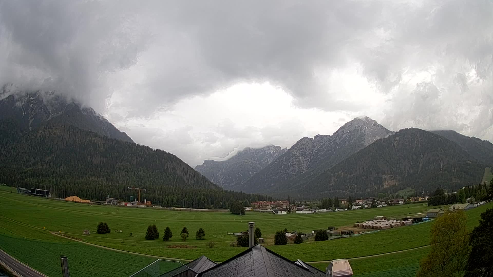 Webcam Toblach Dolomites – View from Hotel Rosengarten