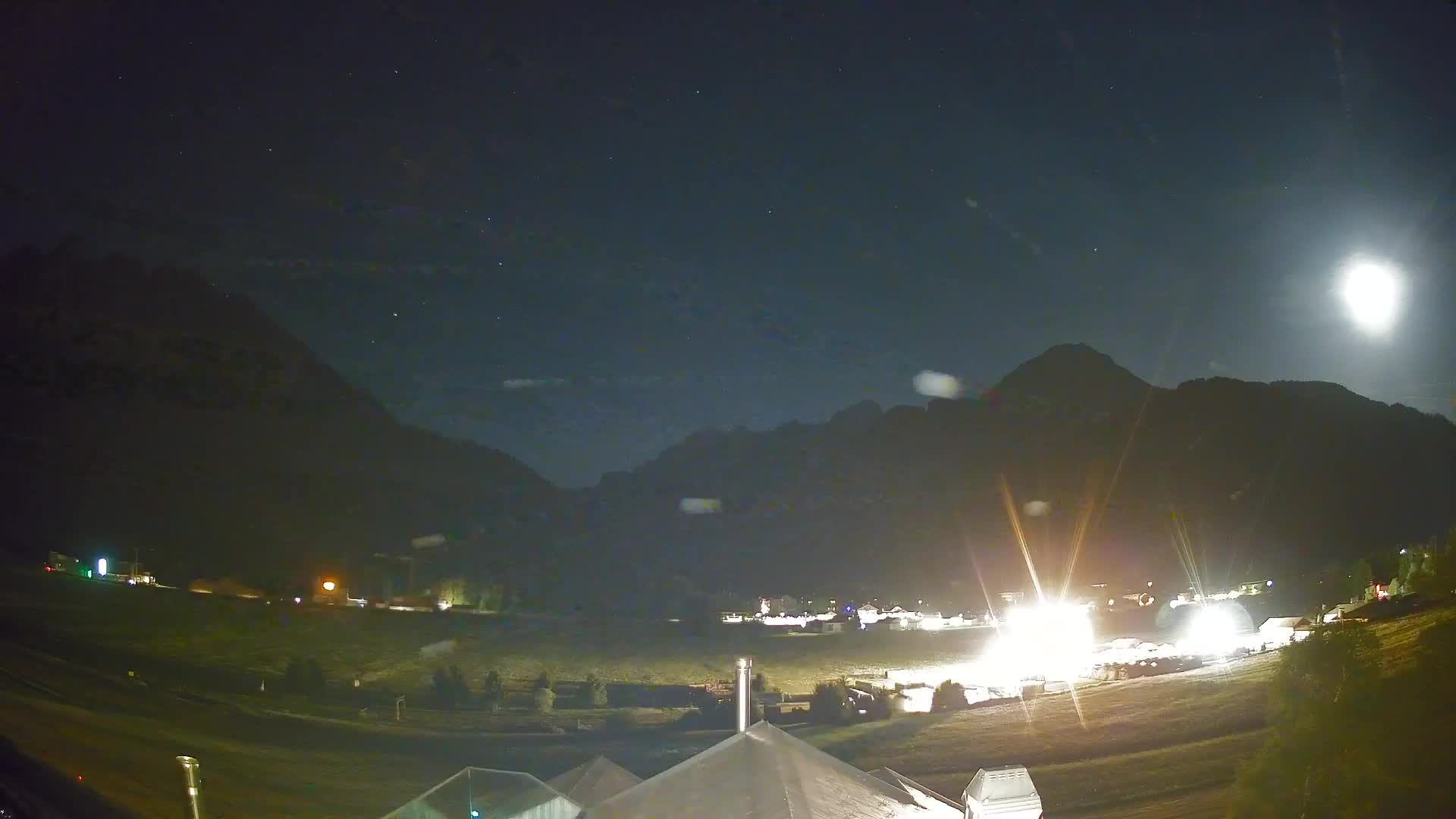 Web kamera Toblach Dolomiti – Pogled s Hotela Rosengarten