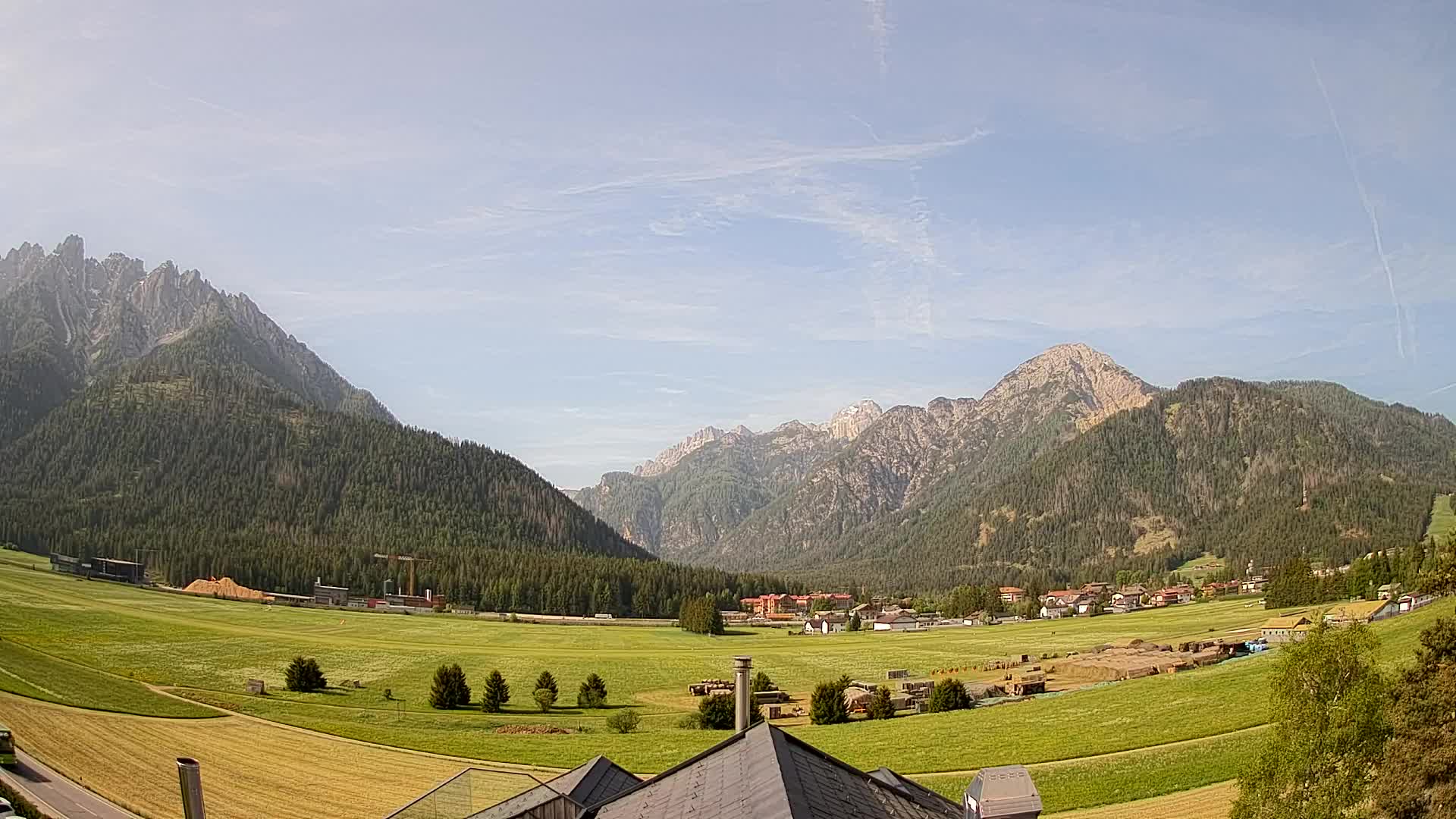 Web kamera Toblach Dolomiti – Pogled s Hotela Rosengarten
