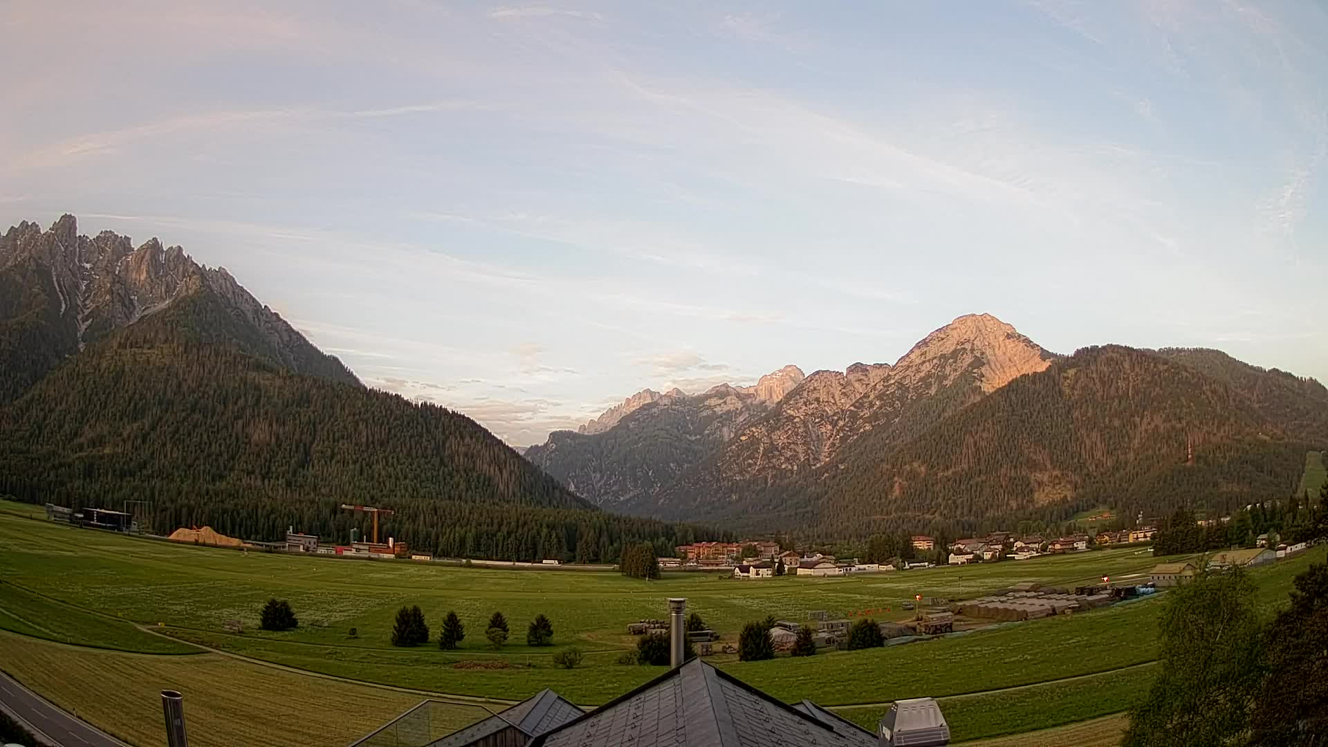 Spletna kamera Toblach Dolomiti – Pogled iz hotela Rosengarten