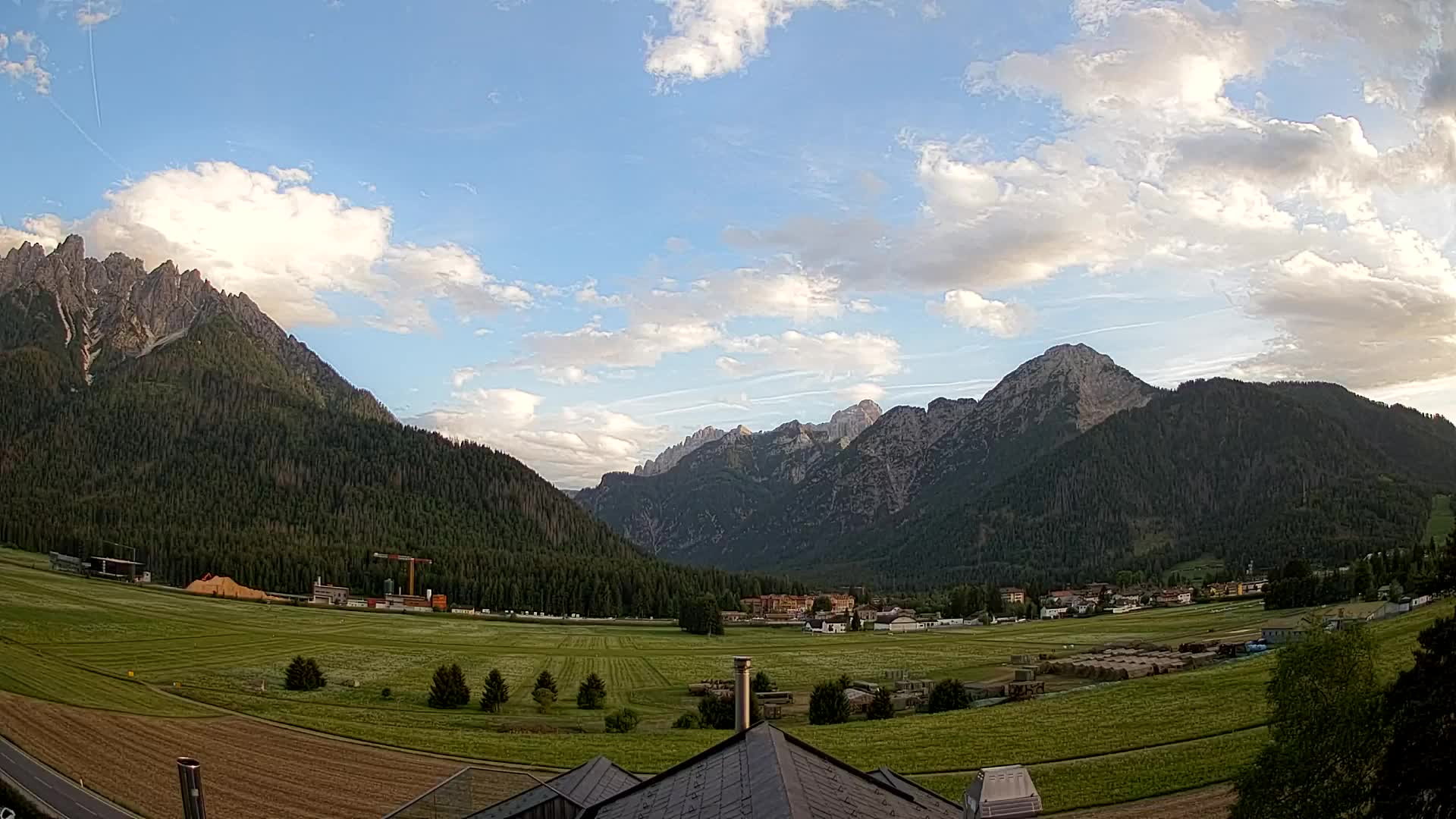 Webcam Toblach Dolomites – View from Hotel Rosengarten