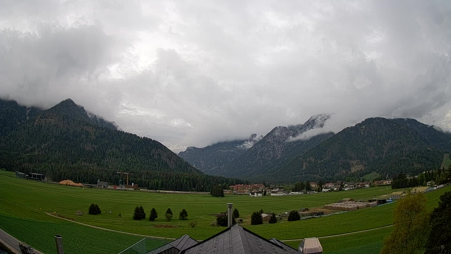 Webcam Toblach Dolomites – View from Hotel Rosengarten