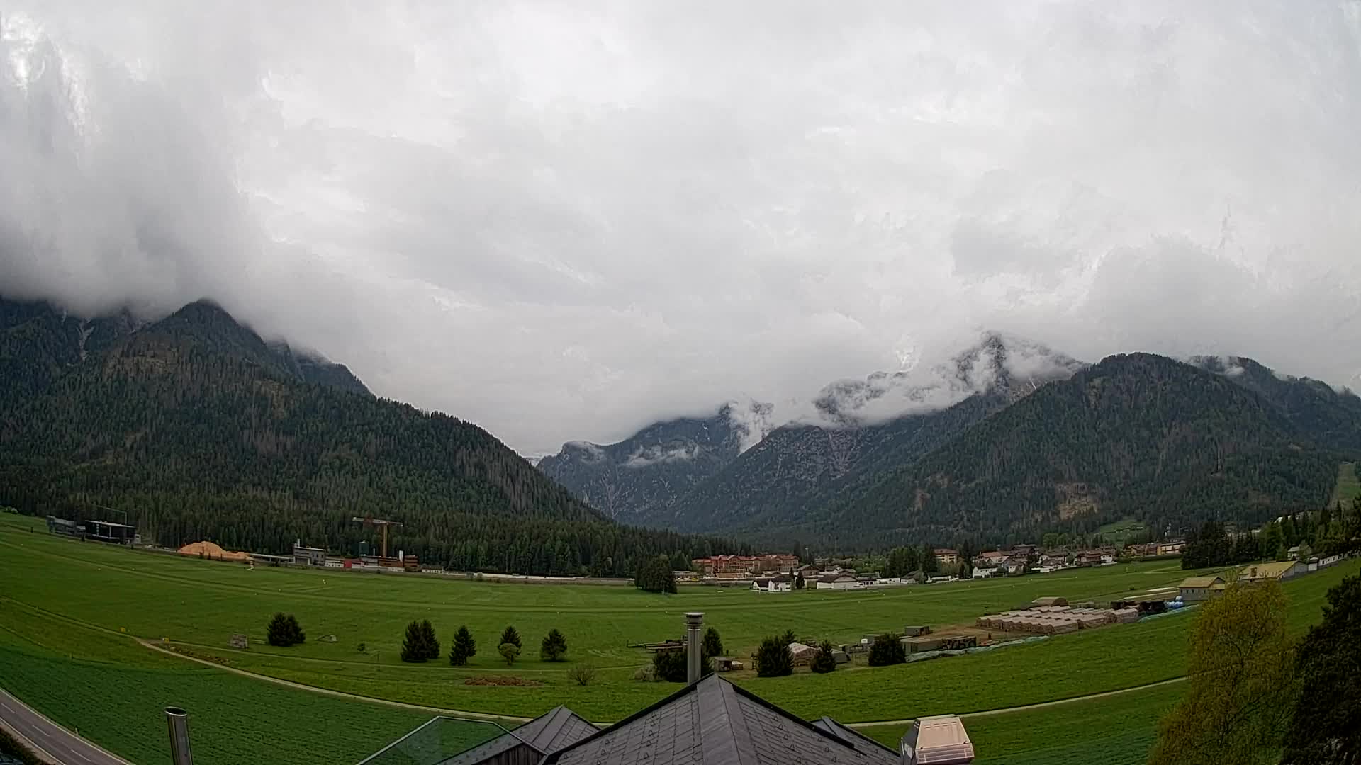 Webcam Toblach Dolomites – View from Hotel Rosengarten
