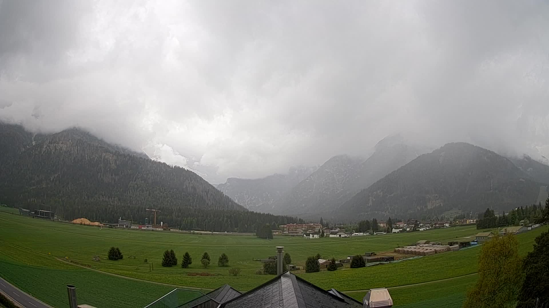 Webcam Toblach Dolomites – View from Hotel Rosengarten