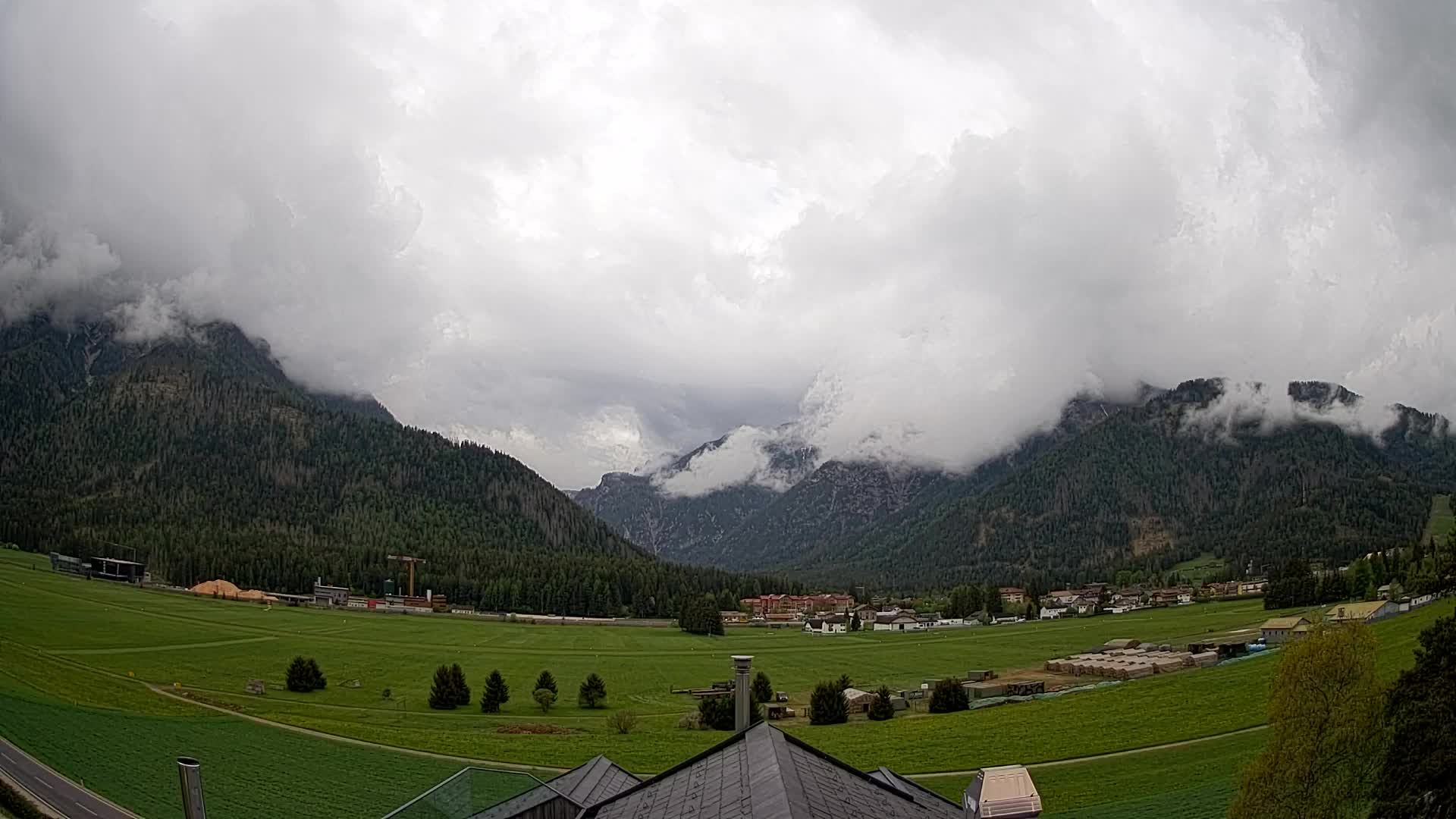 Webcam Toblach Dolomites – View from Hotel Rosengarten