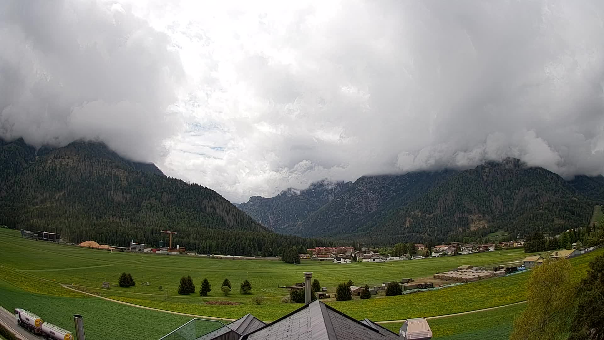 Web kamera Toblach Dolomiti – Pogled s Hotela Rosengarten