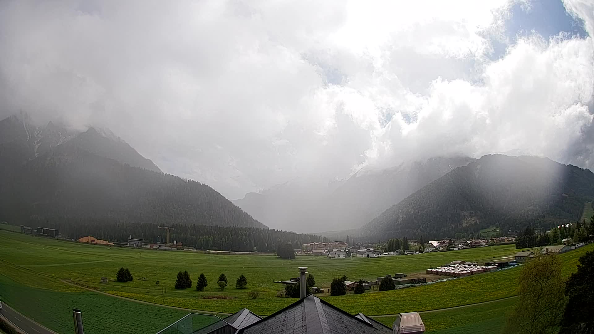 Webcam Toblach Dolomites – View from Hotel Rosengarten