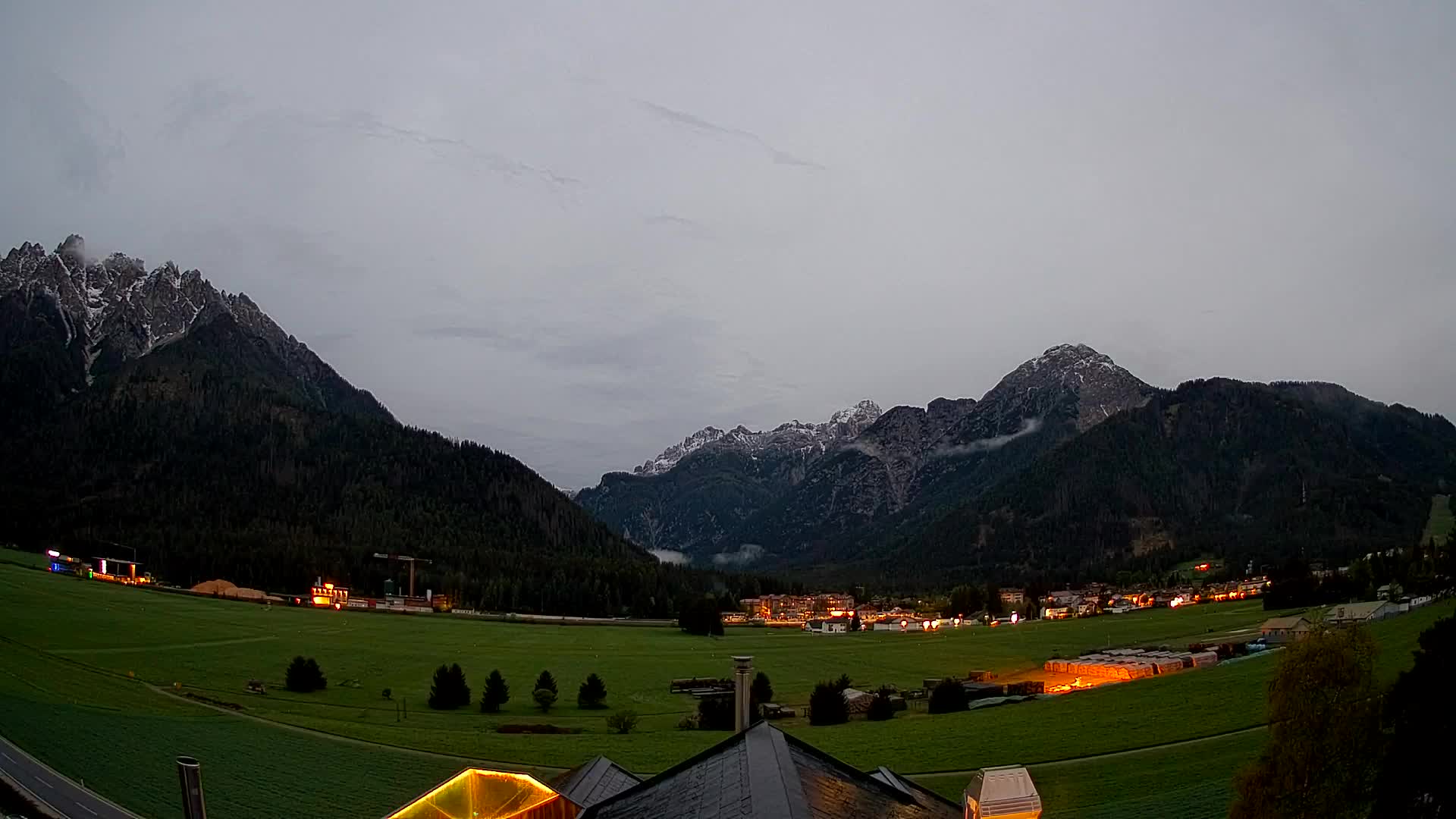 Webcam Toblach Dolomites – View from Hotel Rosengarten