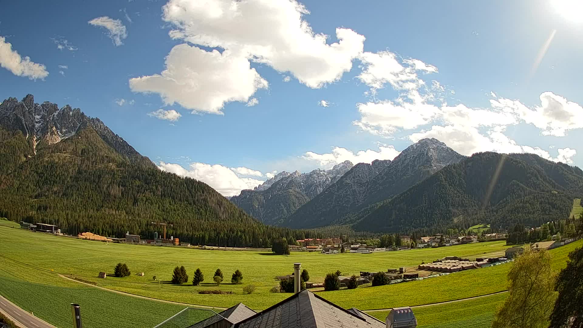 Webcam Toblach Dolomites – View from Hotel Rosengarten