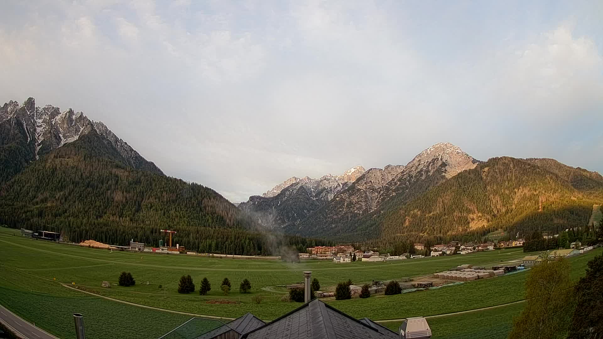 Webcam Toblach Dolomites – View from Hotel Rosengarten