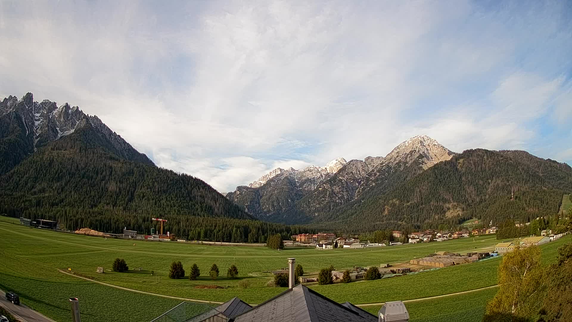 Webcam Toblach Dolomites – View from Hotel Rosengarten