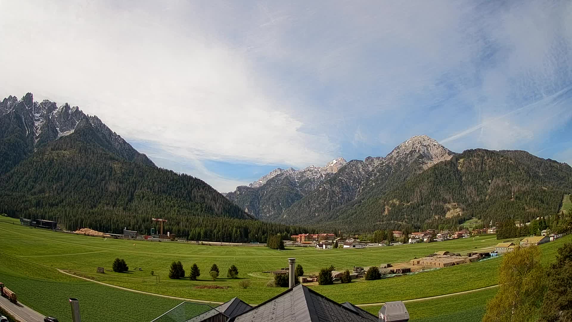 Webcam Toblach Dolomites – View from Hotel Rosengarten