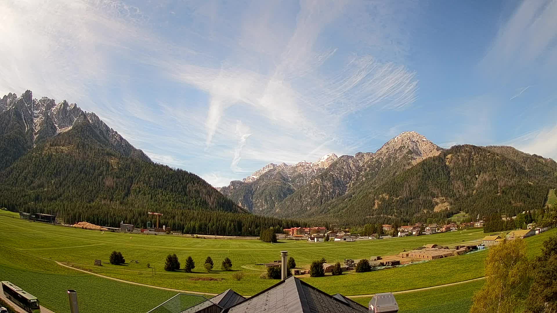 Webcam Toblach Dolomites – View from Hotel Rosengarten