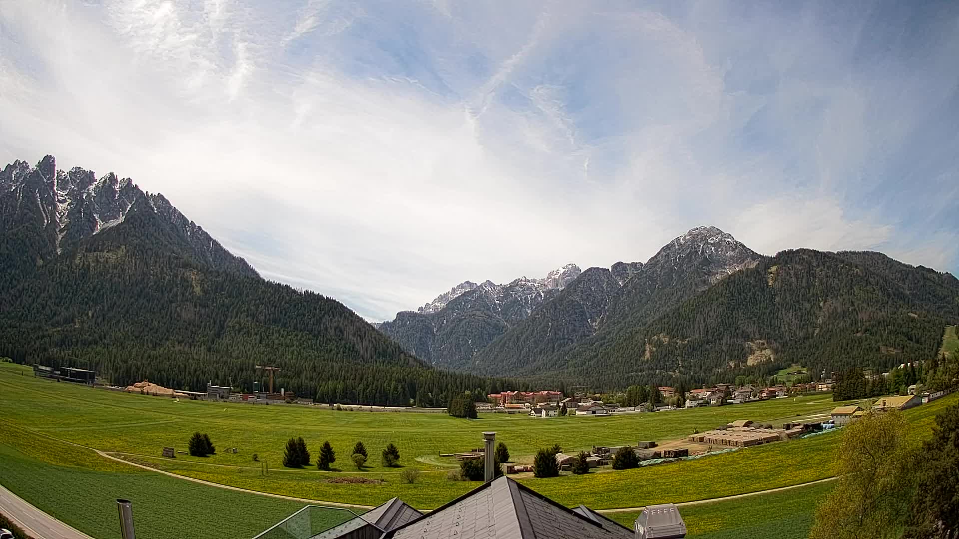 Web kamera Toblach Dolomiti – Pogled s Hotela Rosengarten