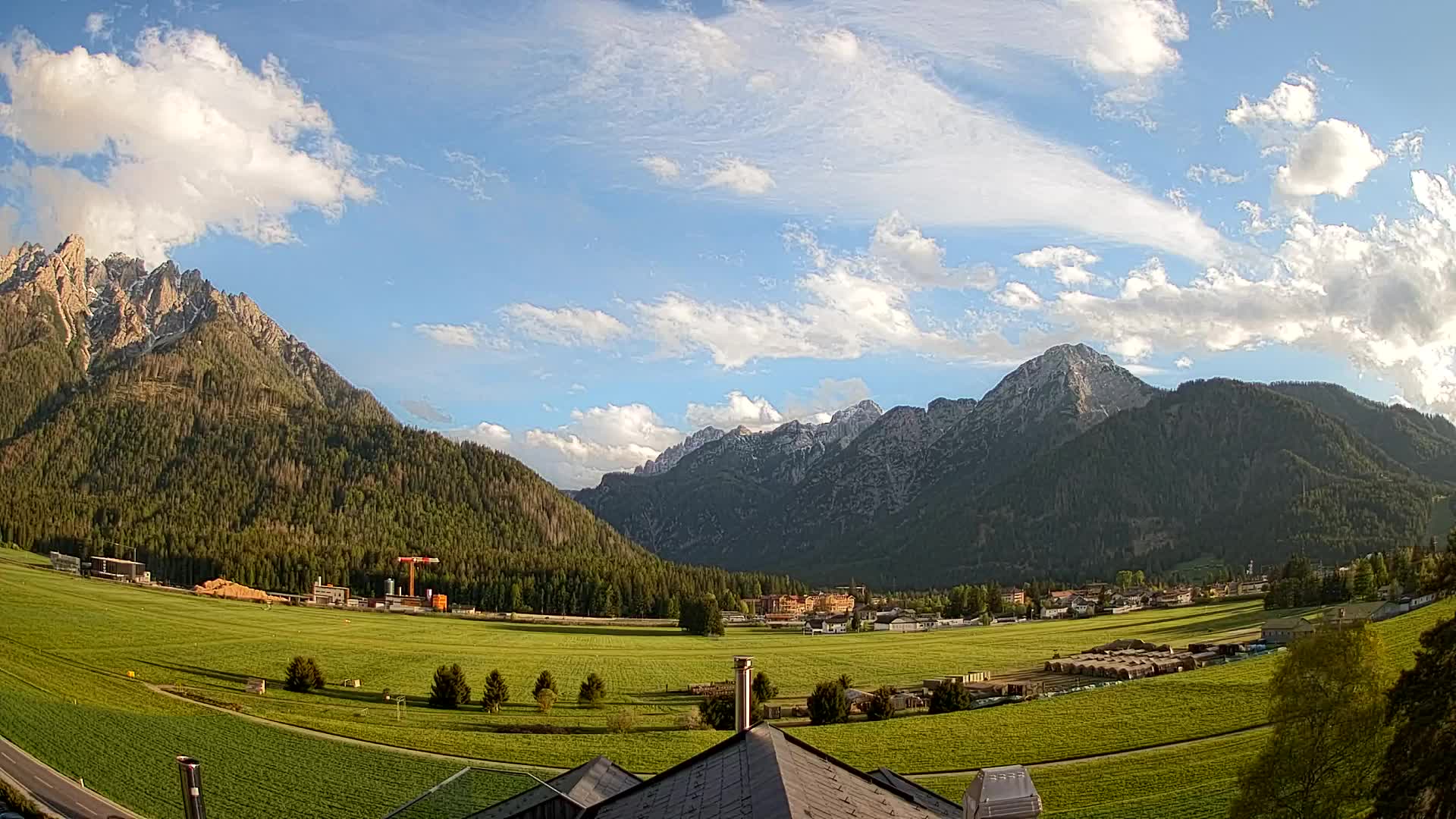 Webcam Toblach Dolomites – View from Hotel Rosengarten