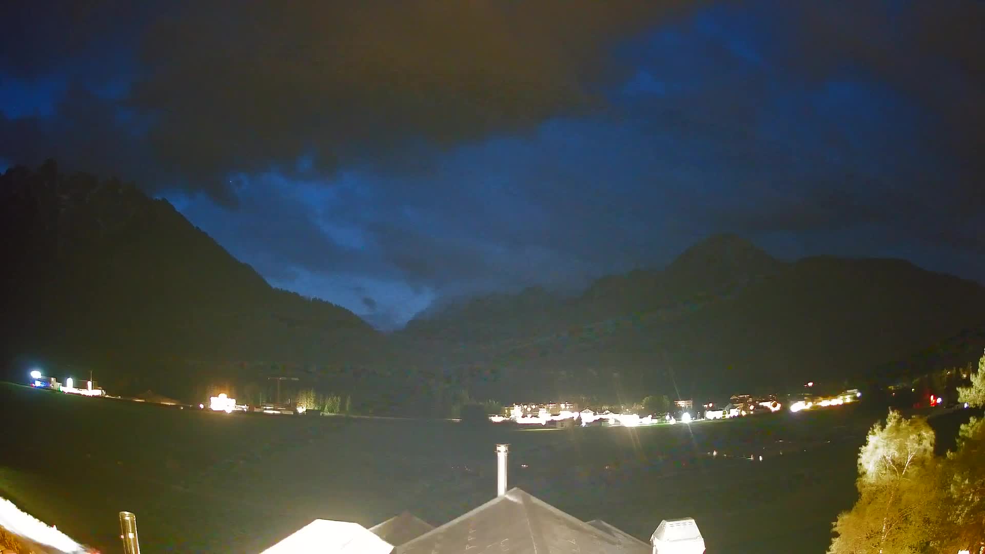 Webcam Toblach Dolomites – View from Hotel Rosengarten