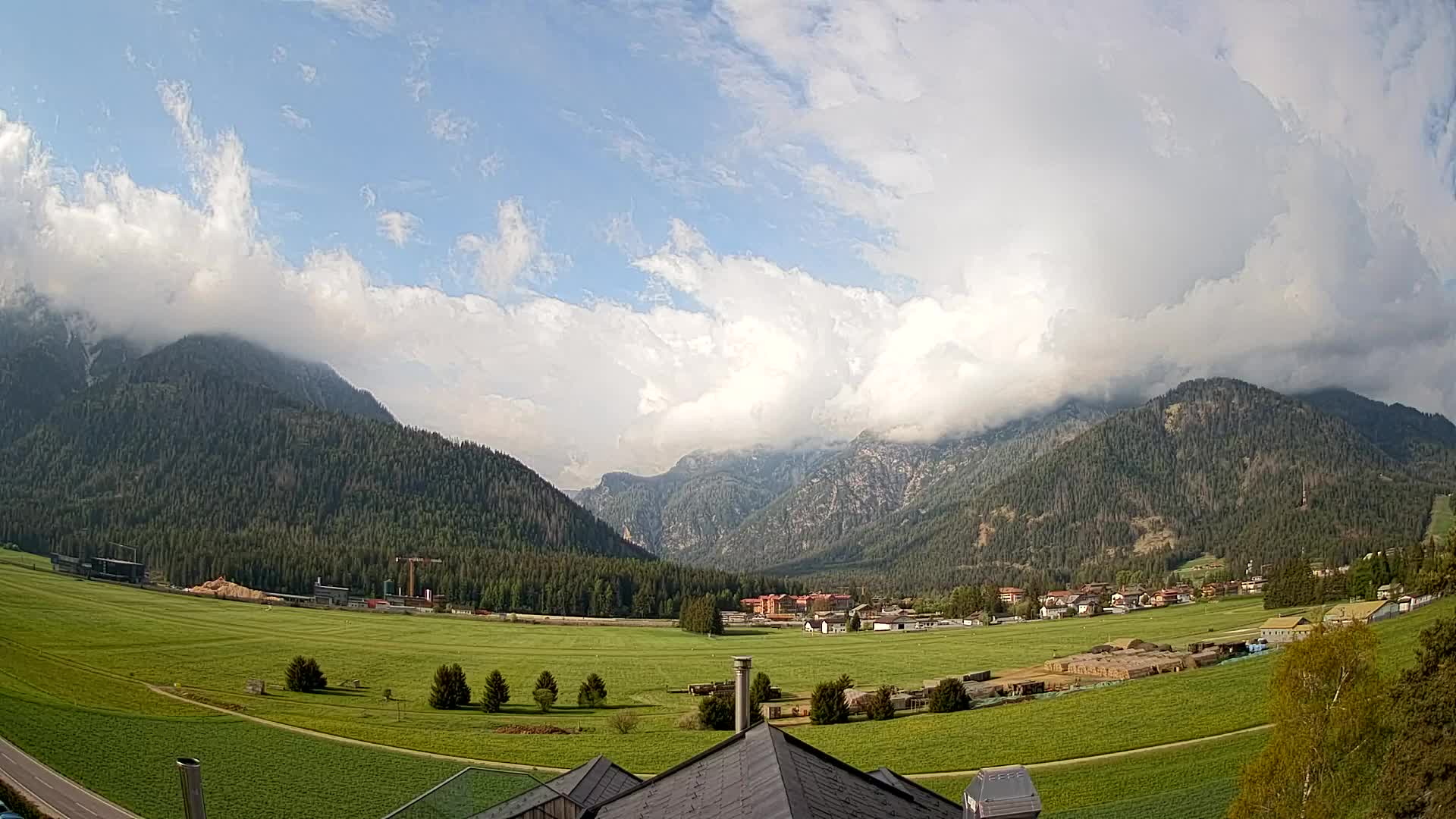 Webcam Toblach Dolomites – View from Hotel Rosengarten