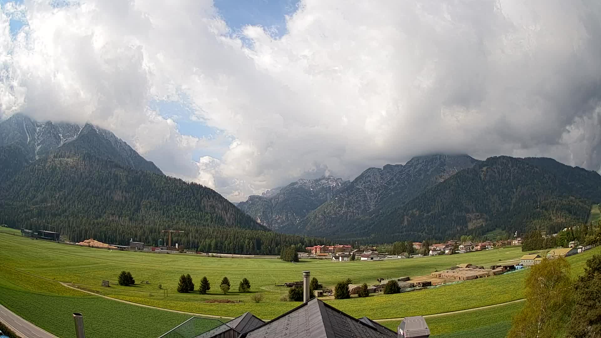 Webcam Toblach Dolomites – View from Hotel Rosengarten